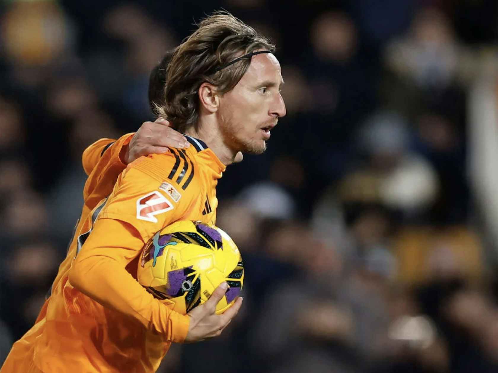 默森：斯凯利在防守时走神了，不过卡尔的进球确实精彩绝伦