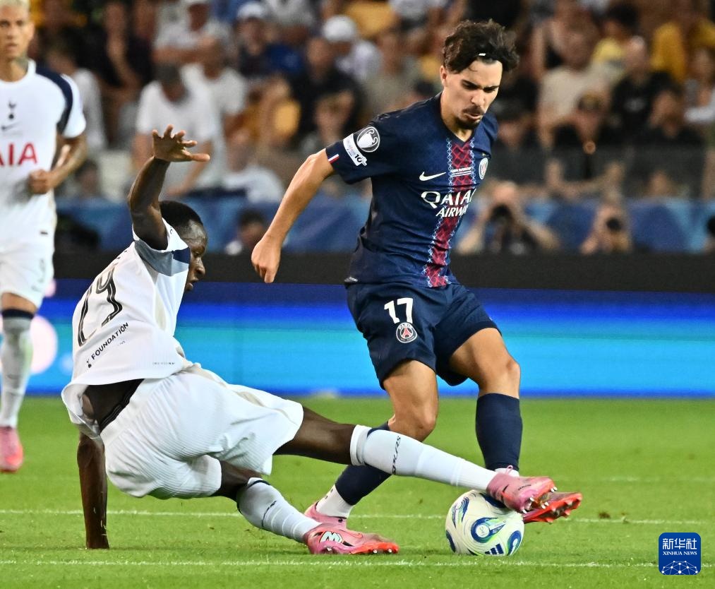 而与此同时 而与此同时